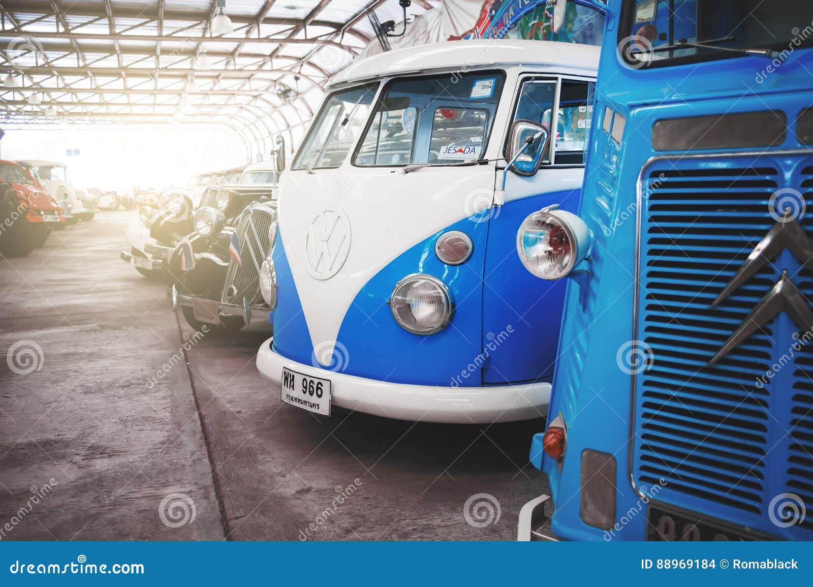 https://mdw-travel-data-us-east-1.s3.amazonaws.com/img/country/Thailand/Vintage-Car-Museum/img_01.jpg