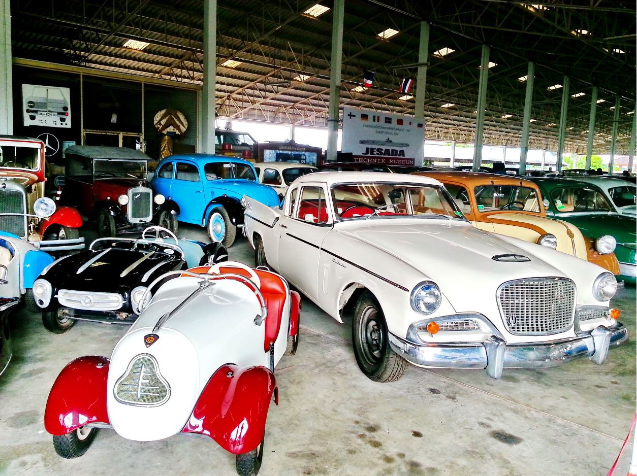 https://mdw-travel-data-us-east-1.s3.amazonaws.com/img/country/Thailand/Vintage-Car-Museum/img_02.jpg