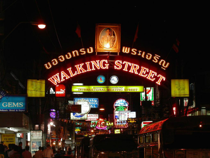https://mdw-travel-data-us-east-1.s3.amazonaws.com/img/country/Thailand/Walking-Street-Pattaya/img_02.jpg