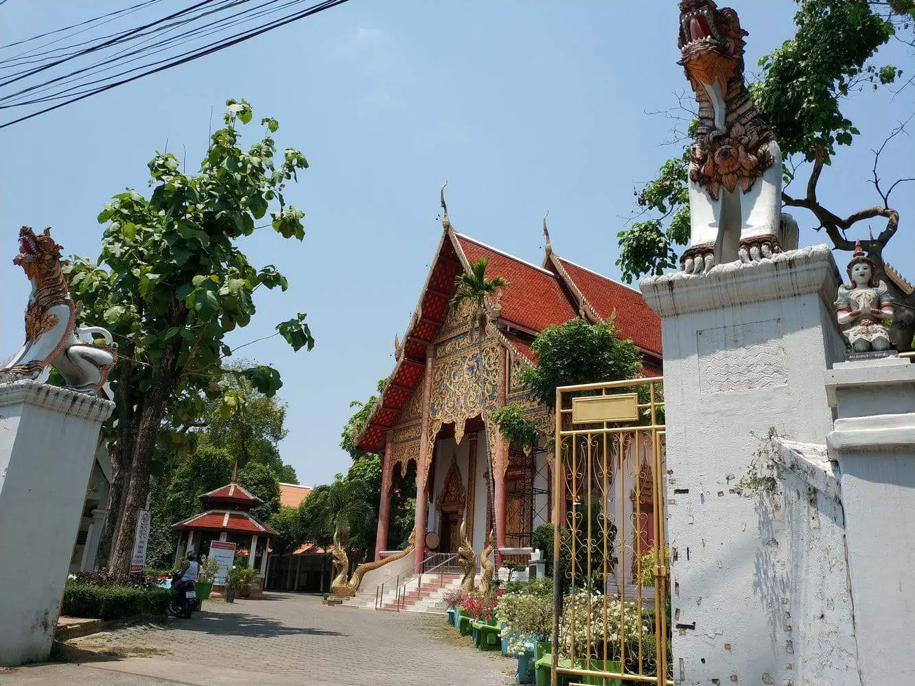 https://mdw-travel-data-us-east-1.s3.amazonaws.com/img/country/Thailand/Wat-Chai-Si/img_01.jpg