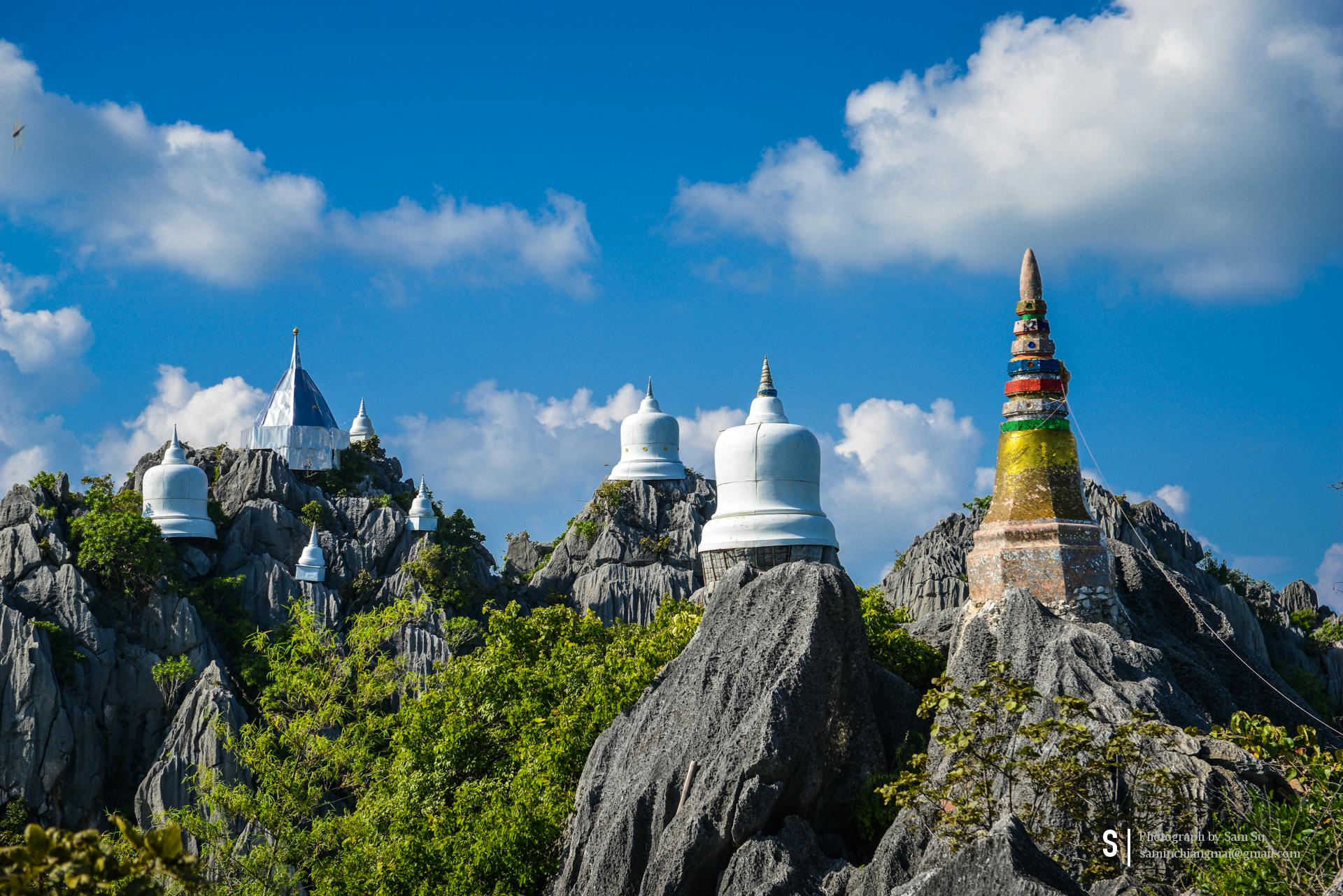 https://mdw-travel-data-us-east-1.s3.amazonaws.com/img/country/Thailand/Wat-Chaloem-Phra-Kiat-Phrachomklao-Rachanusorn/img_00.jpg
