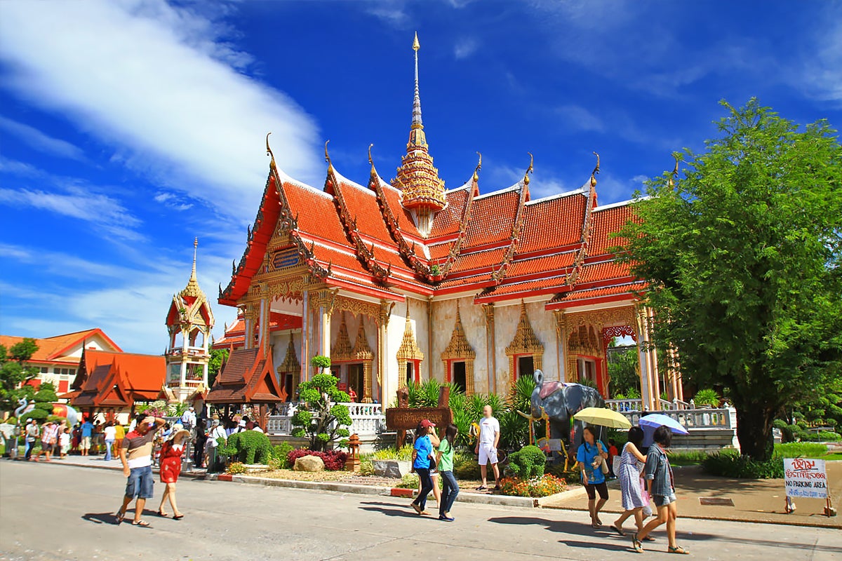 https://mdw-travel-data-us-east-1.s3.amazonaws.com/img/country/Thailand/Wat-Chalong/img_01.jpg