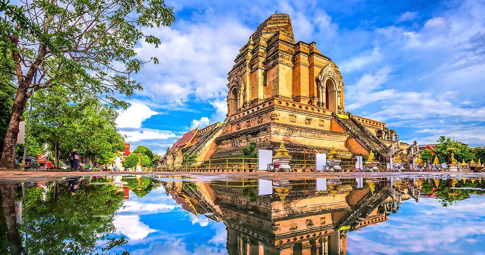 https://mdw-travel-data-us-east-1.s3.amazonaws.com/img/country/Thailand/Wat-Chedi-Luang/img_00.jpg