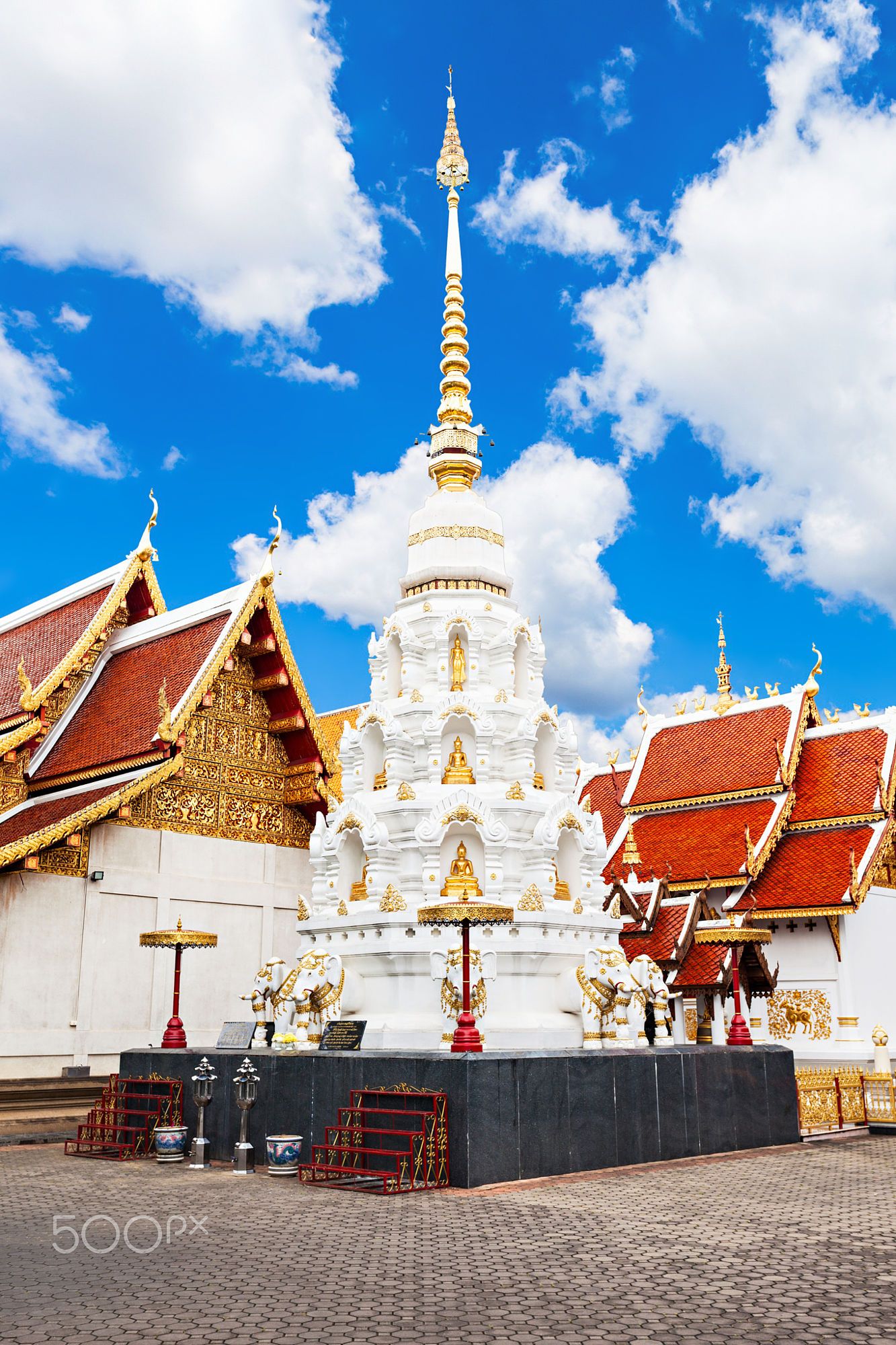 https://mdw-travel-data-us-east-1.s3.amazonaws.com/img/country/Thailand/Wat-Klang-Nah-Tha-Saidthai/img_03.jpg
