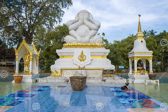 https://mdw-travel-data-us-east-1.s3.amazonaws.com/img/country/Thailand/Wat-Neran-Chararam/img_03.jpg
