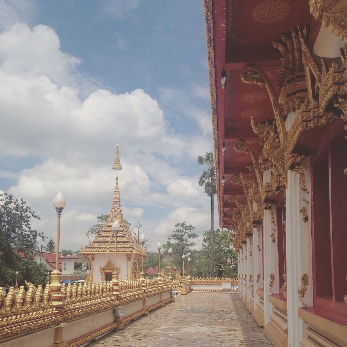 https://mdw-travel-data-us-east-1.s3.amazonaws.com/img/country/Thailand/Wat-Nong-Waeng/img_03.jpg