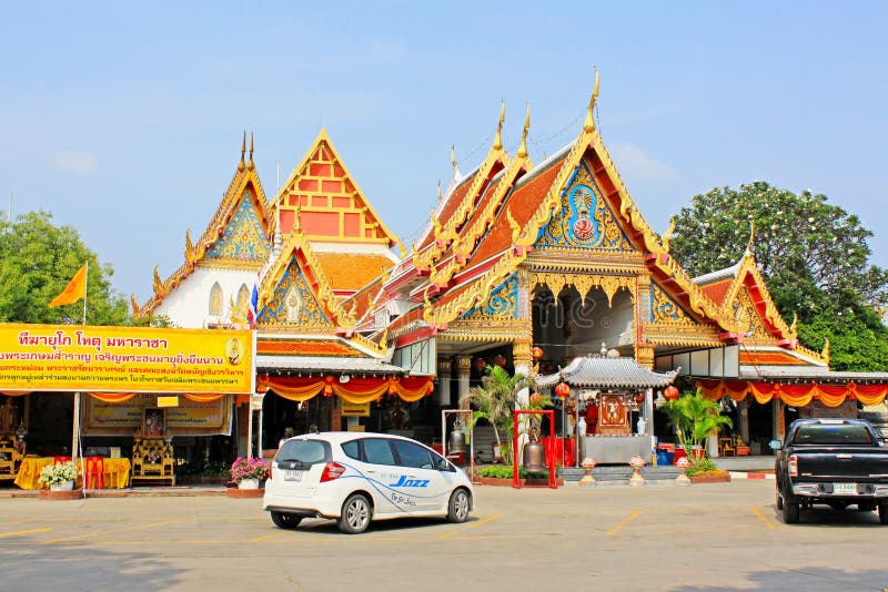 https://mdw-travel-data-us-east-1.s3.amazonaws.com/img/country/Thailand/Wat-Phanan-Choeng/img_00.jpg