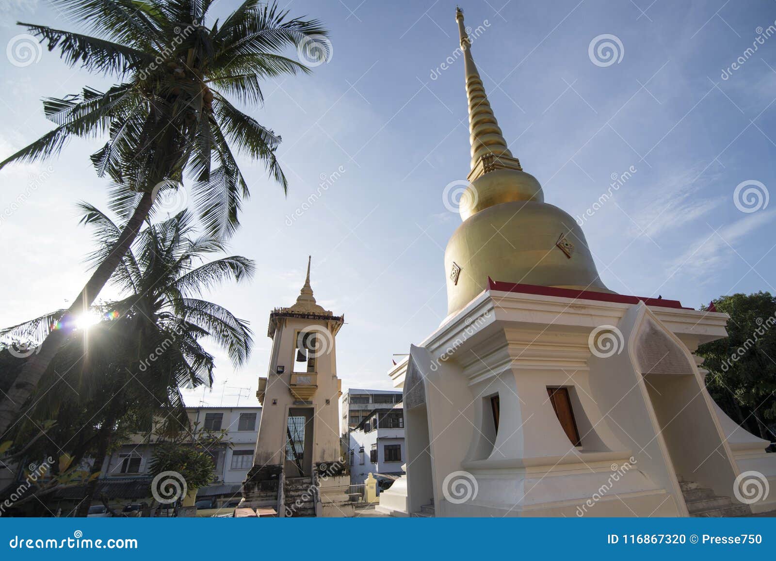 https://mdw-travel-data-us-east-1.s3.amazonaws.com/img/country/Thailand/Wat-Phra-Narai-Maharat/img_03.jpg