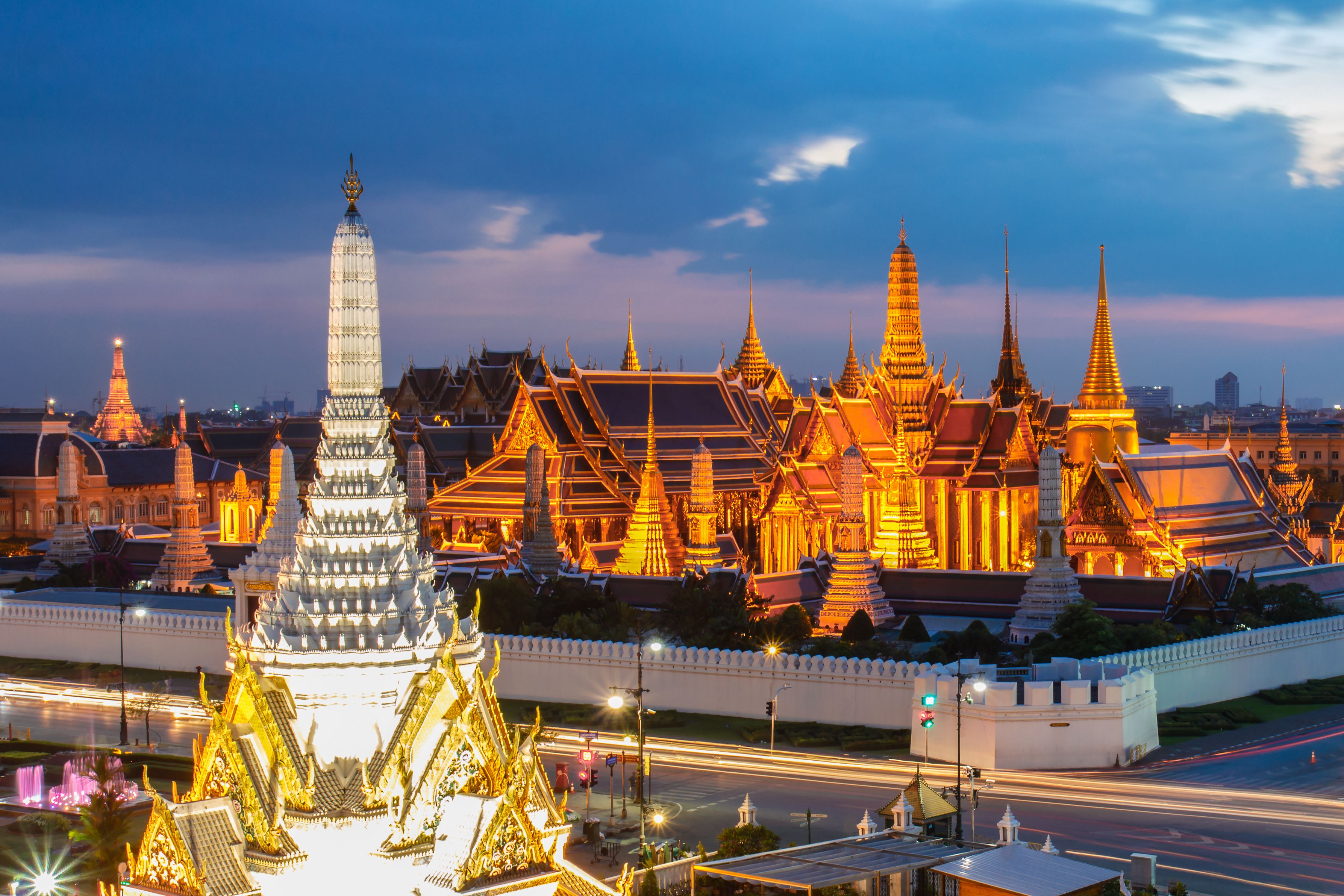 https://mdw-travel-data-us-east-1.s3.amazonaws.com/img/country/Thailand/Wat-Phra-Ram/img_02.jpg
