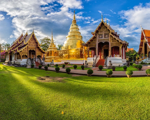 https://mdw-travel-data-us-east-1.s3.amazonaws.com/img/country/Thailand/Wat-Phra-Sing/img_00.jpg