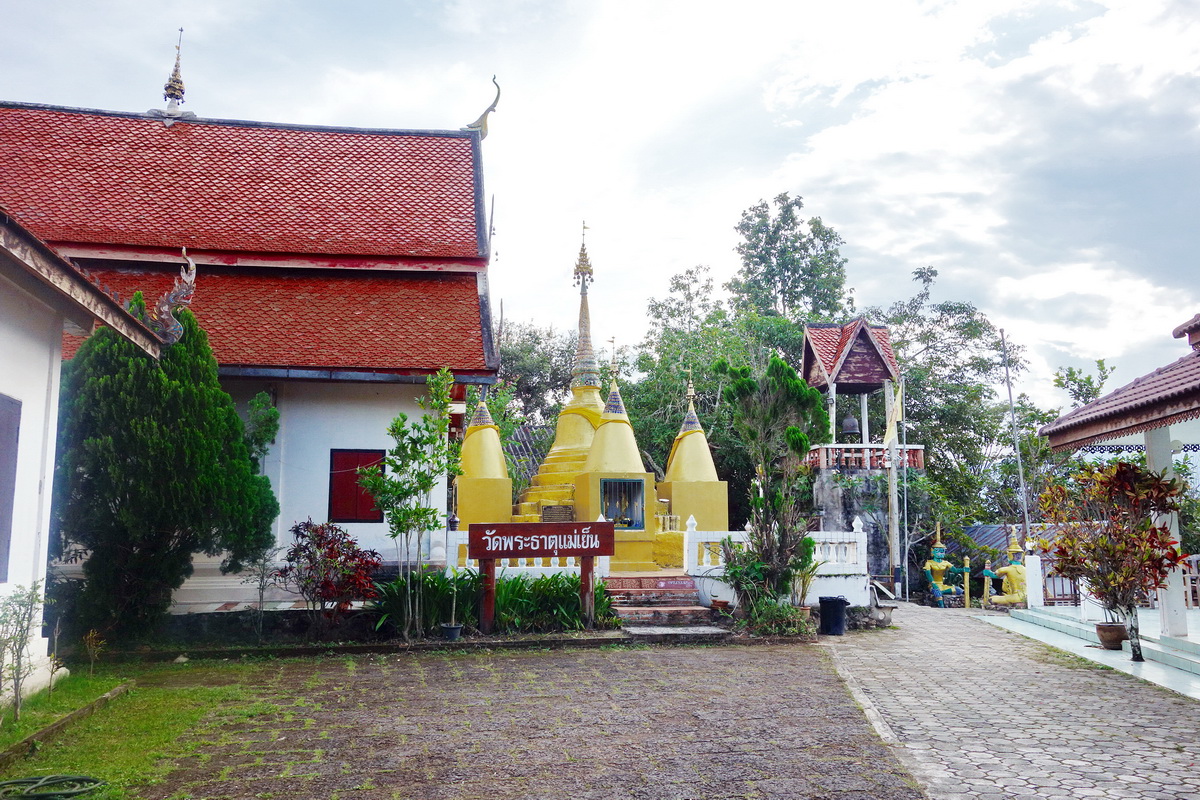 https://mdw-travel-data-us-east-1.s3.amazonaws.com/img/country/Thailand/Wat-Phra-That-Mae-Yen/img_02.jpg