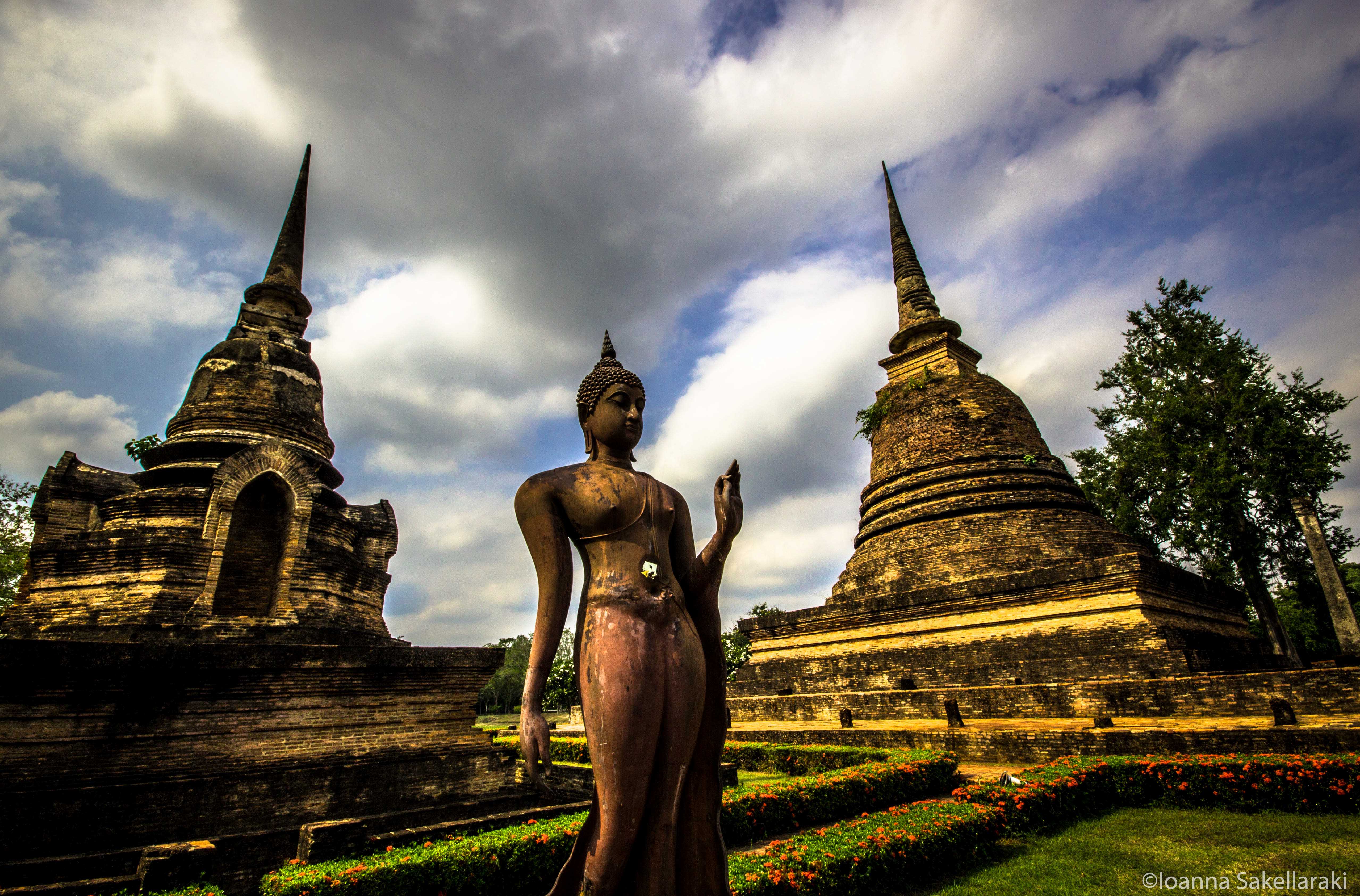 https://mdw-travel-data-us-east-1.s3.amazonaws.com/img/country/Thailand/Wat-Sa-Si/img_02.jpg