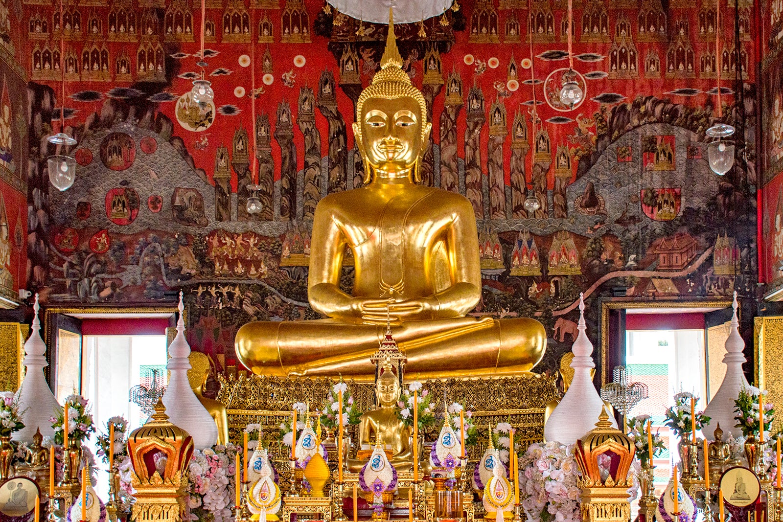 https://mdw-travel-data-us-east-1.s3.amazonaws.com/img/country/Thailand/Wat-Saket--Golden-Mount-/img_01.jpg