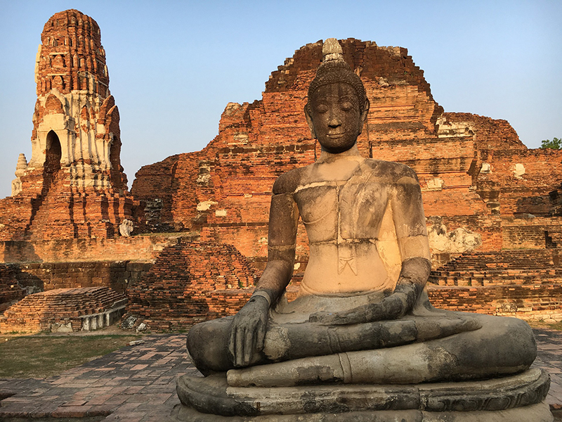https://mdw-travel-data-us-east-1.s3.amazonaws.com/img/country/Thailand/Wat-Sri-Guan-Ma/img_01.jpg