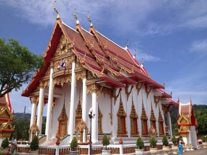 https://mdw-travel-data-us-east-1.s3.amazonaws.com/img/country/Thailand/Wat-Su-Thong-Pae/img_03.jpg