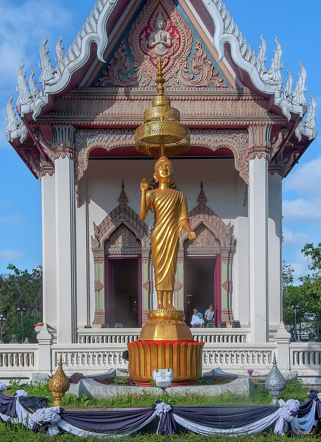 https://mdw-travel-data-us-east-1.s3.amazonaws.com/img/country/Thailand/Wat-Thep-Chinda/img_00.jpg