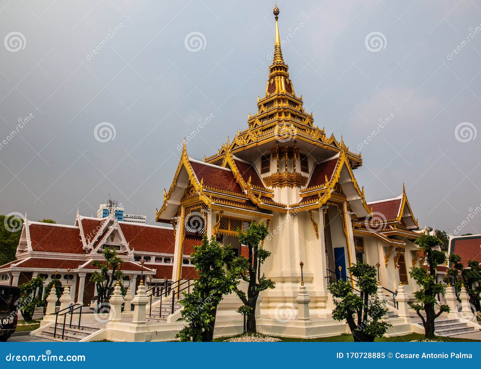 https://mdw-travel-data-us-east-1.s3.amazonaws.com/img/country/Thailand/Wat-Thep-Chinda/img_03.jpg