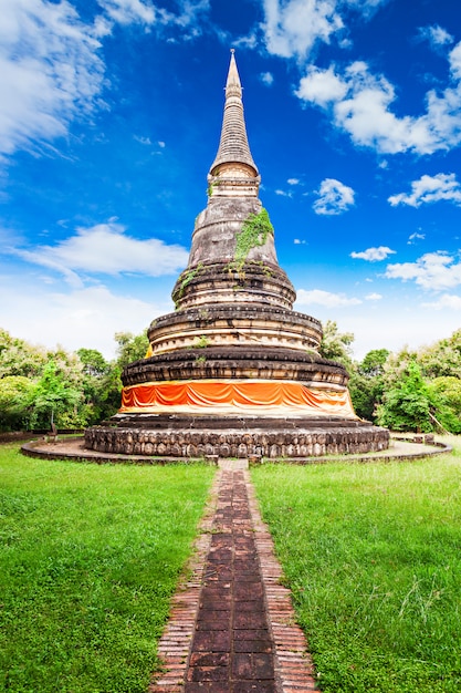https://mdw-travel-data-us-east-1.s3.amazonaws.com/img/country/Thailand/Wat-Umong/img_00.jpg