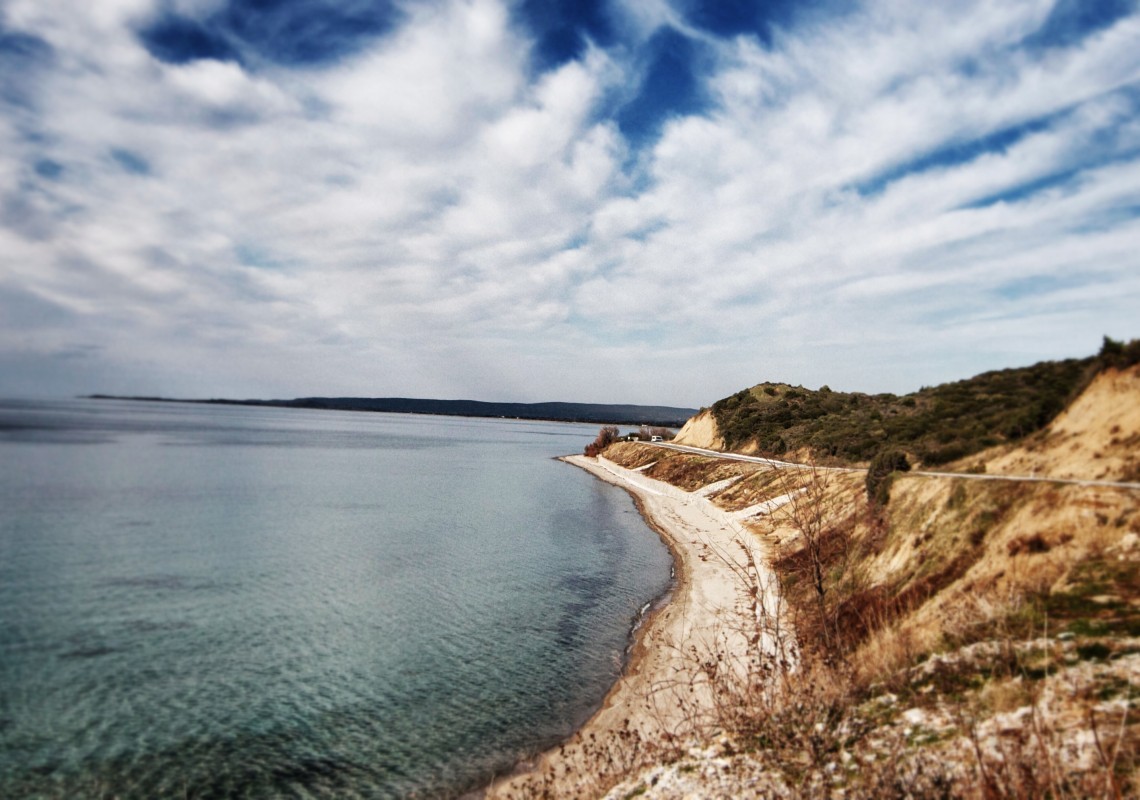 https://mdw-travel-data-us-east-1.s3.amazonaws.com/img/country/Turkey/ANZAC-Cove/img_02.jpg