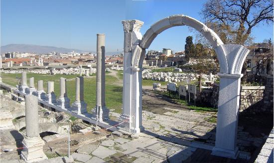 https://mdw-travel-data-us-east-1.s3.amazonaws.com/img/country/Turkey/Agora-Open-Air-Museum/img_00.jpg