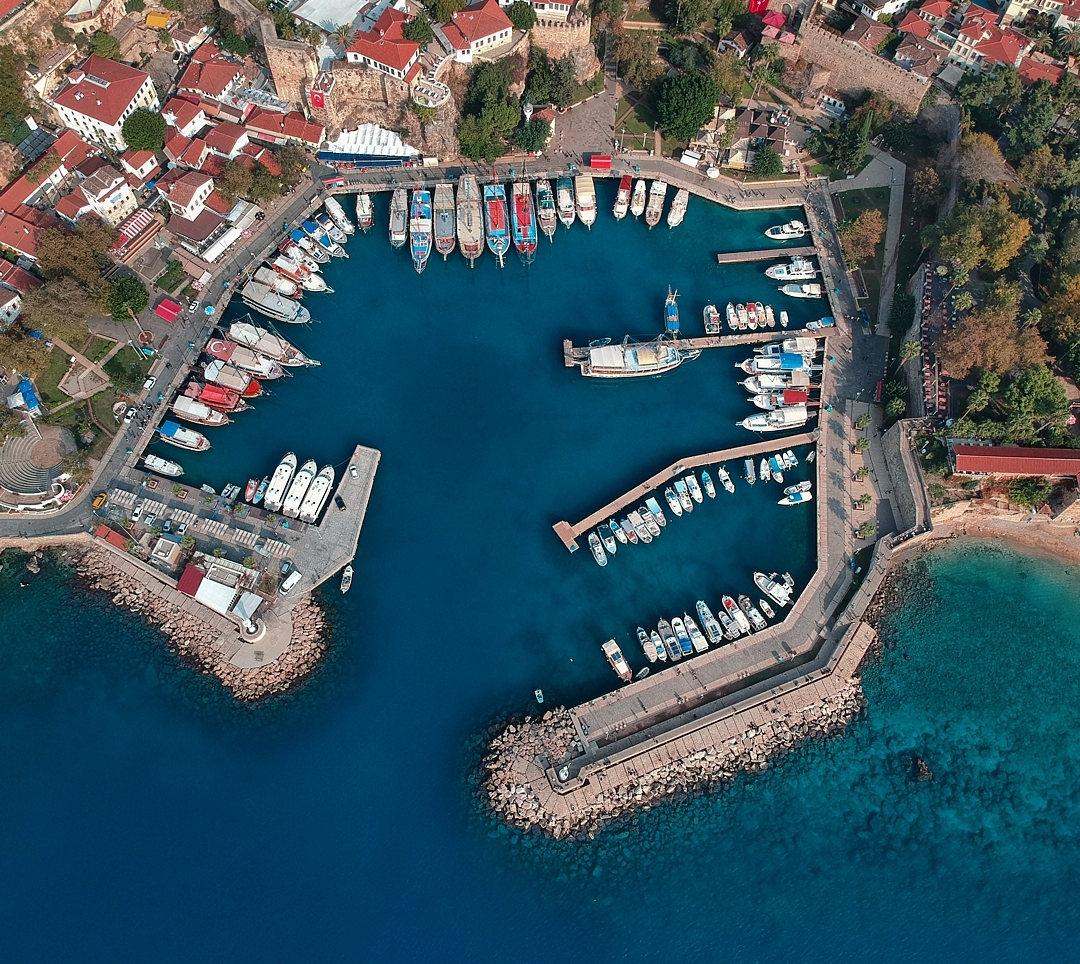 https://mdw-travel-data-us-east-1.s3.amazonaws.com/img/country/Turkey/Antalya-Old-Town/img_03.jpg