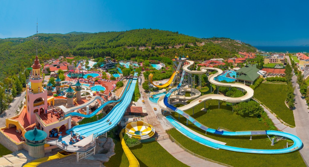 https://mdw-travel-data-us-east-1.s3.amazonaws.com/img/country/Turkey/Aqua-Fantasy-Aquapark/img_00.jpg