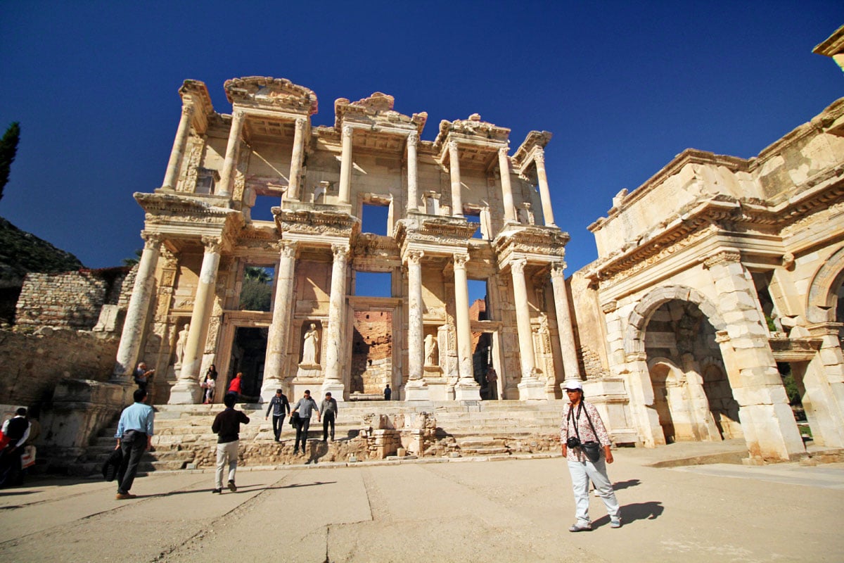 https://mdw-travel-data-us-east-1.s3.amazonaws.com/img/country/Turkey/Archaeological-Museum-of-Selcuk/img_02.jpg