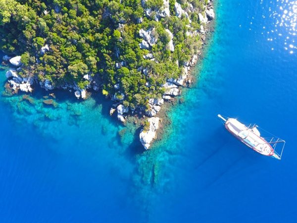 https://mdw-travel-data-us-east-1.s3.amazonaws.com/img/country/Turkey/Aspat-Bay/img_02.jpg