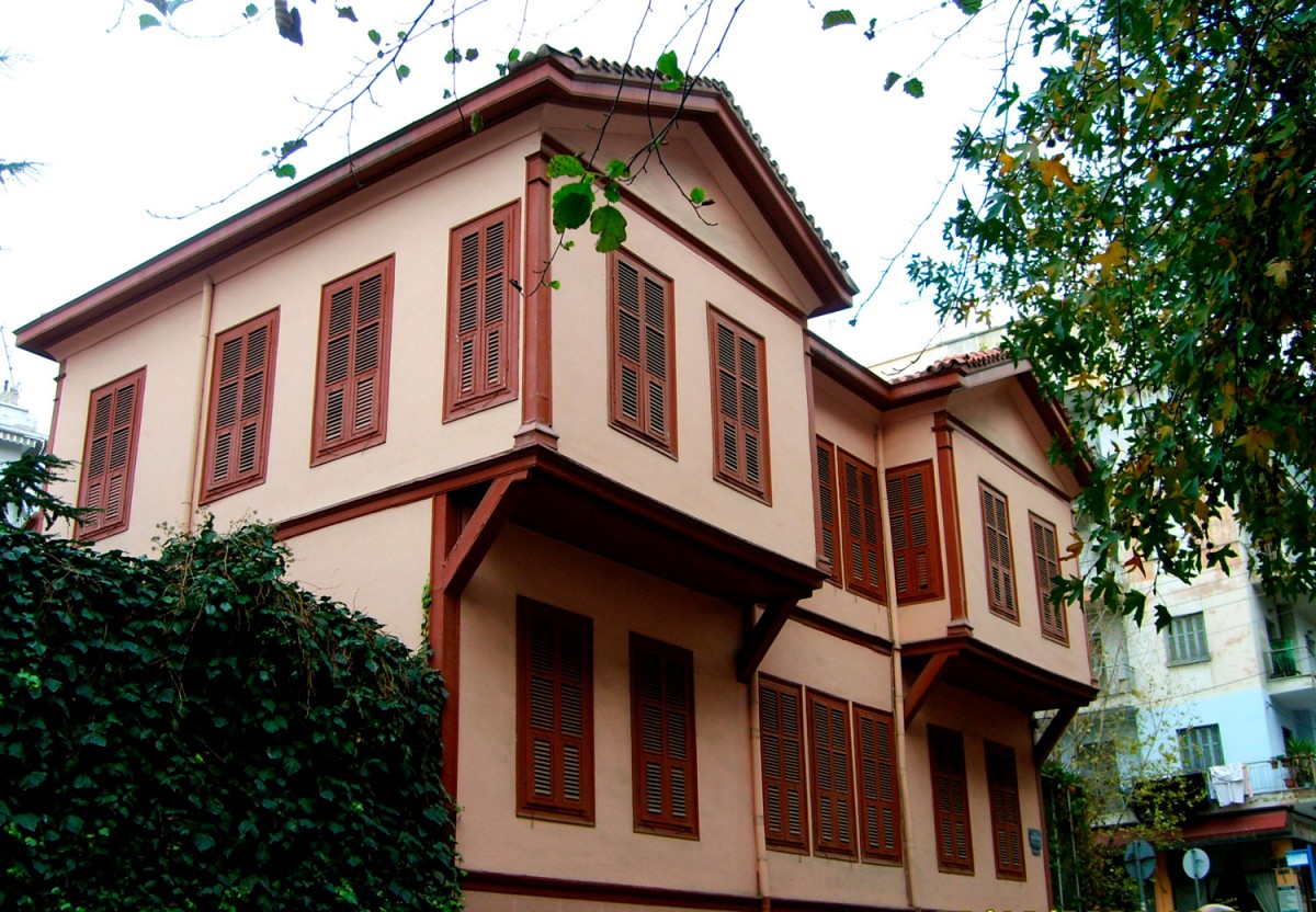 https://mdw-travel-data-us-east-1.s3.amazonaws.com/img/country/Turkey/Ataturk-House-Museum/img_00.jpg