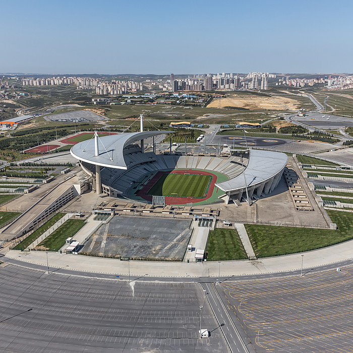 https://mdw-travel-data-us-east-1.s3.amazonaws.com/img/country/Turkey/Ataturk-Stadium/img_01.jpg