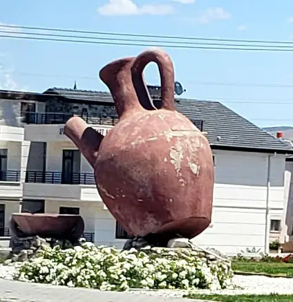 https://mdw-travel-data-us-east-1.s3.amazonaws.com/img/country/Turkey/Avanos-Pottery-Workshops/img_01.jpg