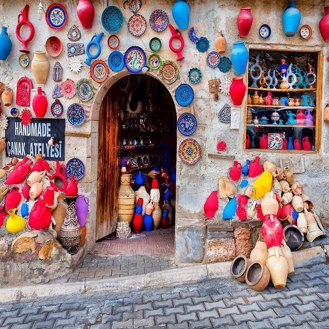 https://mdw-travel-data-us-east-1.s3.amazonaws.com/img/country/Turkey/Avanos-Pottery-Workshops/img_03.jpg