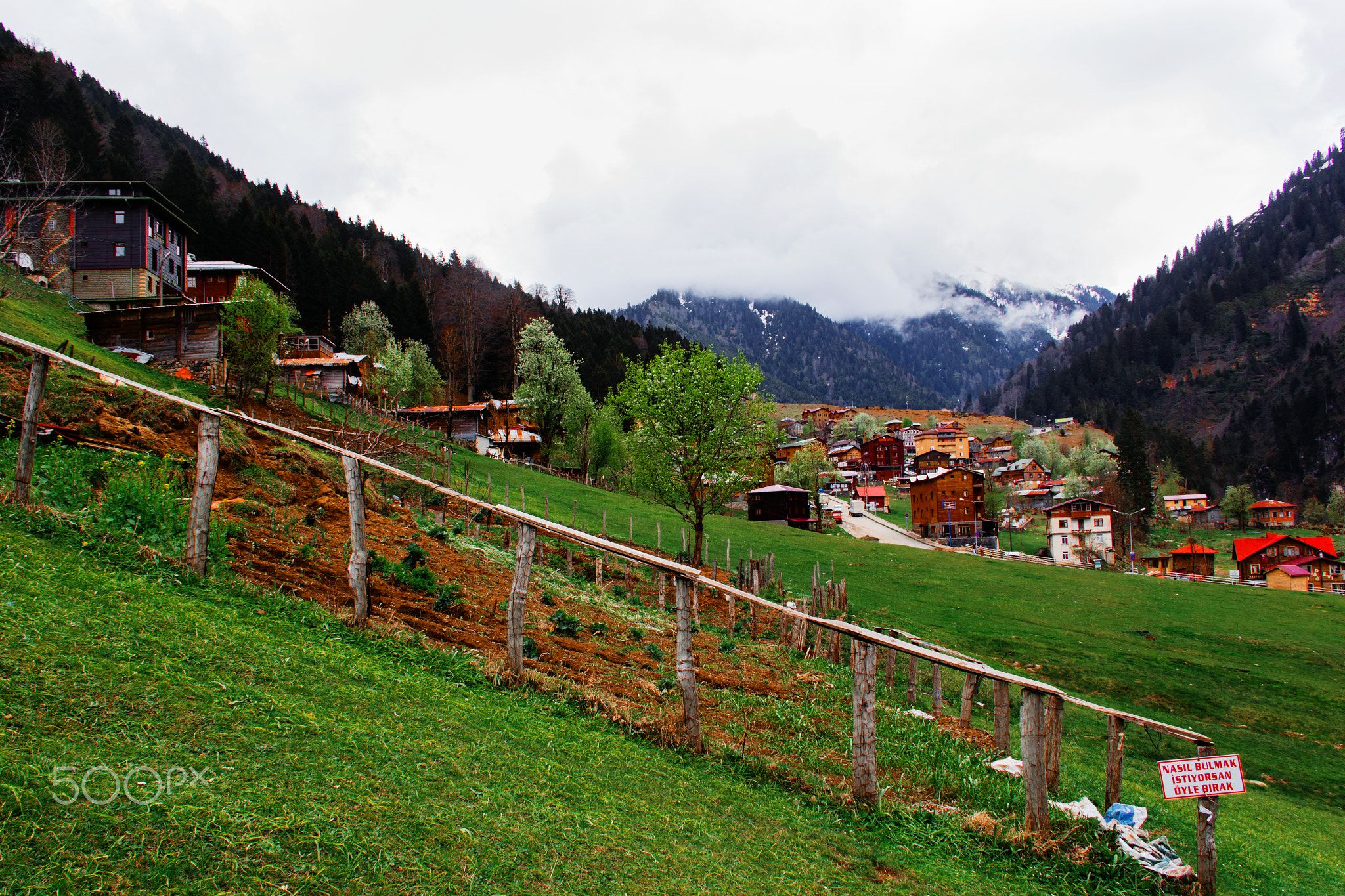 https://mdw-travel-data-us-east-1.s3.amazonaws.com/img/country/Turkey/Ayder-Plateau/img_02.jpg