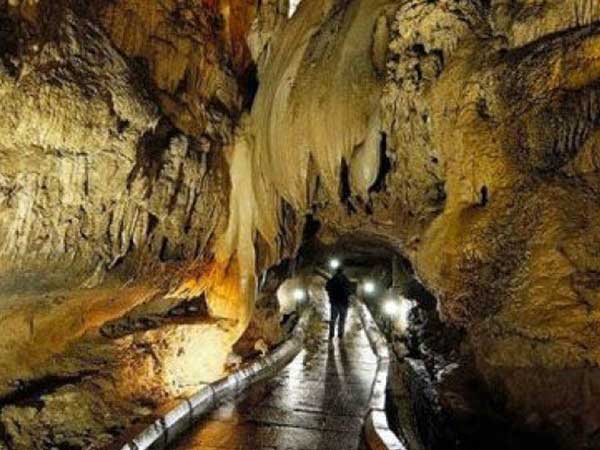 https://mdw-travel-data-us-east-1.s3.amazonaws.com/img/country/Turkey/Beldibi-Cave/img_03.jpg