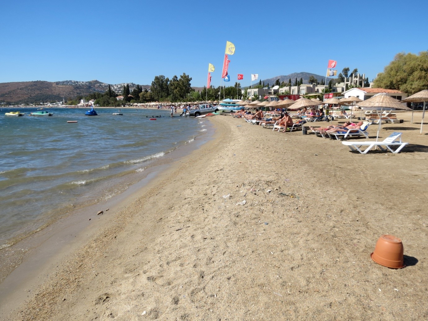 https://mdw-travel-data-us-east-1.s3.amazonaws.com/img/country/Turkey/Bitez-Beach/img_00.jpg