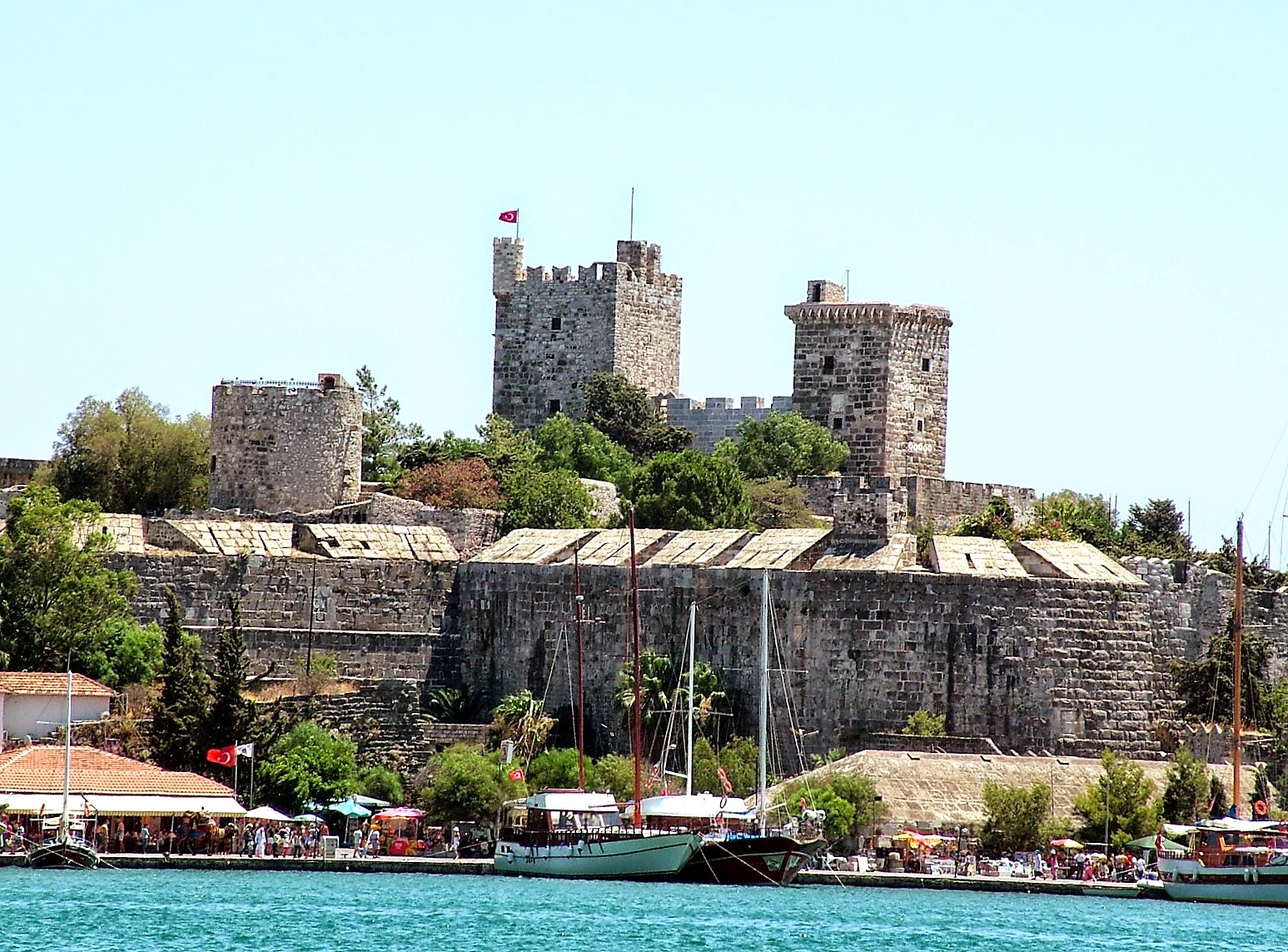 https://mdw-travel-data-us-east-1.s3.amazonaws.com/img/country/Turkey/Bodrum-Castle/img_02.jpg