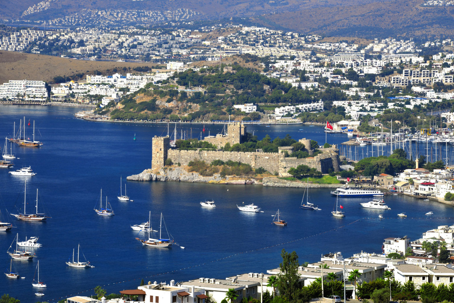 https://mdw-travel-data-us-east-1.s3.amazonaws.com/img/country/Turkey/Bodrum-Castle/img_03.jpg
