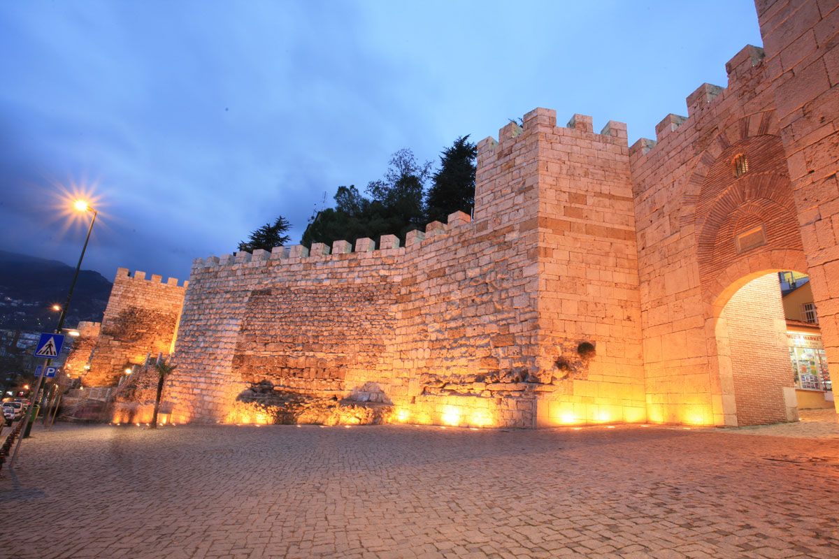 https://mdw-travel-data-us-east-1.s3.amazonaws.com/img/country/Turkey/Bursa-Citadel/img_02.jpg