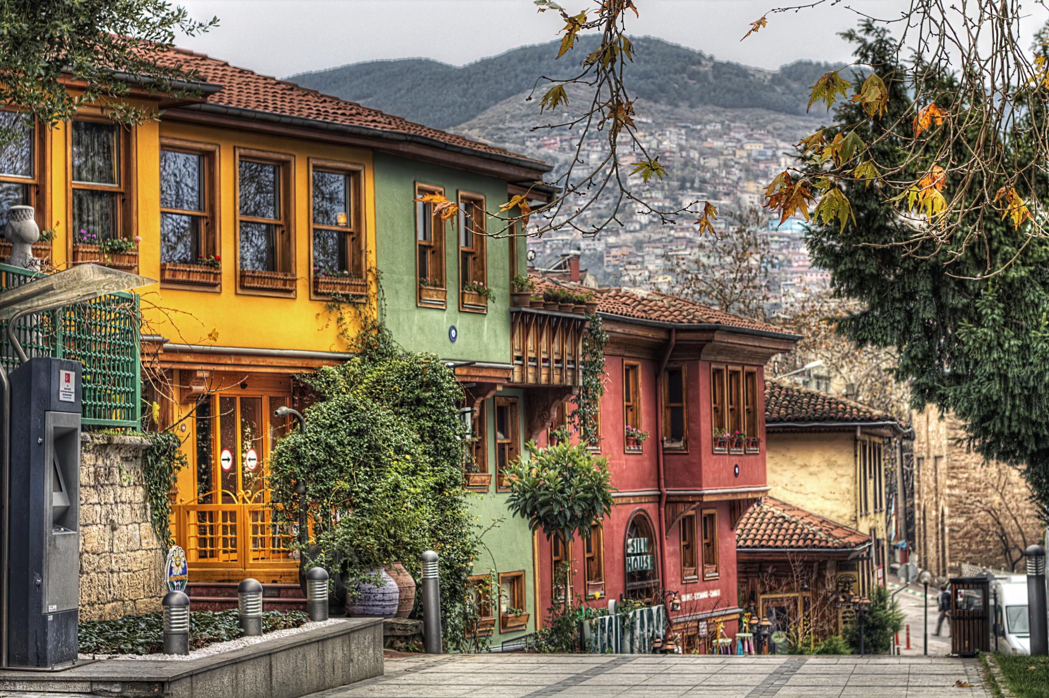 https://mdw-travel-data-us-east-1.s3.amazonaws.com/img/country/Turkey/Bursa-City-Museum/img_01.jpg