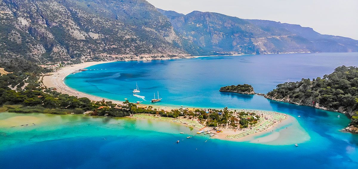 https://mdw-travel-data-us-east-1.s3.amazonaws.com/img/country/Turkey/Carsibasi/img_02.jpg