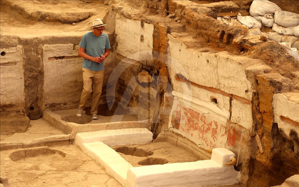 https://mdw-travel-data-us-east-1.s3.amazonaws.com/img/country/Turkey/Catalhoyuk/img_02.jpg