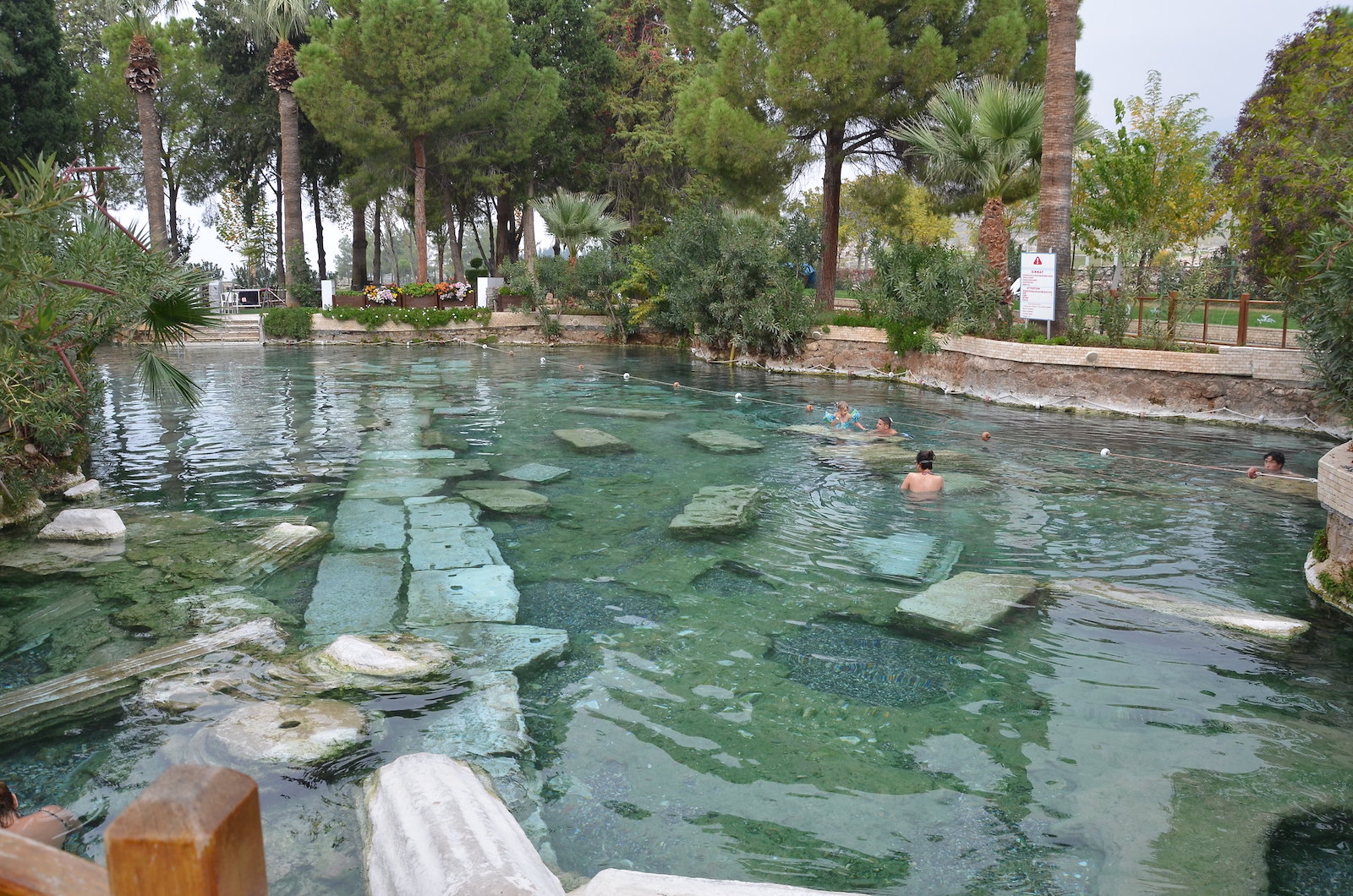 https://mdw-travel-data-us-east-1.s3.amazonaws.com/img/country/Turkey/Cleopatra-Pools/img_01.jpg