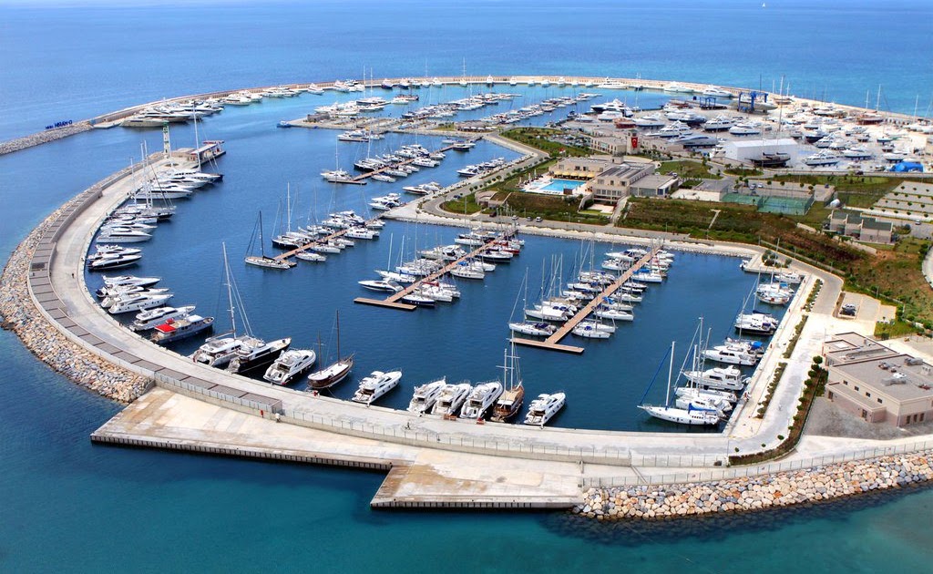 https://mdw-travel-data-us-east-1.s3.amazonaws.com/img/country/Turkey/D-Marin-Didim-Marina/img_00.jpg