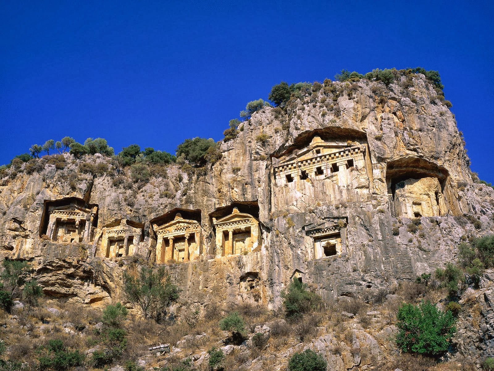 https://mdw-travel-data-us-east-1.s3.amazonaws.com/img/country/Turkey/Dalyan-Rock-Tombs/img_02.jpg