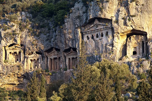 https://mdw-travel-data-us-east-1.s3.amazonaws.com/img/country/Turkey/Dalyan-Rock-Tombs/img_03.jpg