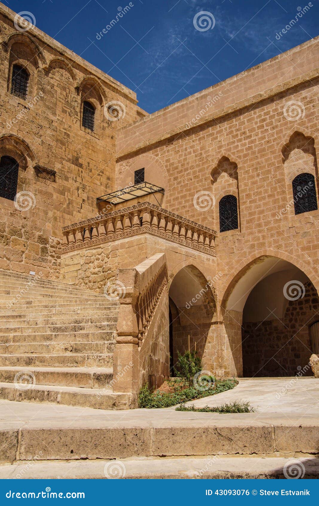 https://mdw-travel-data-us-east-1.s3.amazonaws.com/img/country/Turkey/Deyrulzafaran-Monastery/img_03.jpg