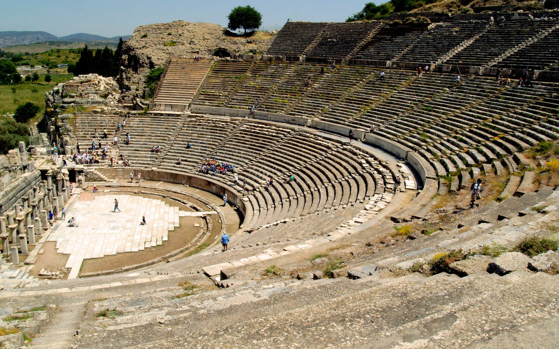 https://mdw-travel-data-us-east-1.s3.amazonaws.com/img/country/Turkey/Ephesus-Ancient-City/img_03.jpg