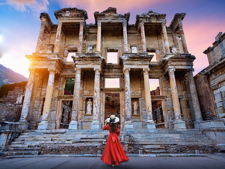 https://mdw-travel-data-us-east-1.s3.amazonaws.com/img/country/Turkey/Ephesus/img_01.jpg