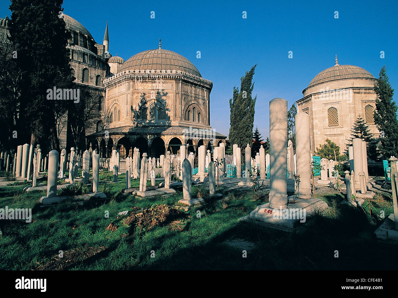 https://mdw-travel-data-us-east-1.s3.amazonaws.com/img/country/Turkey/Eskigumus-Sultan-Tomb/img_03.jpg