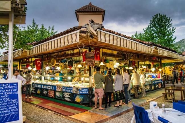 https://mdw-travel-data-us-east-1.s3.amazonaws.com/img/country/Turkey/Fethiye-Tuesday-Market/img_01.jpg